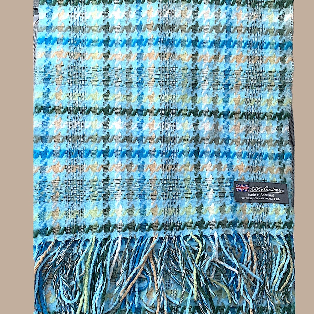 100 % cashmere scarf